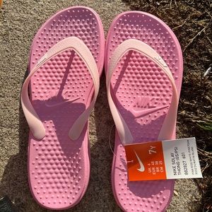 NIKE sandals